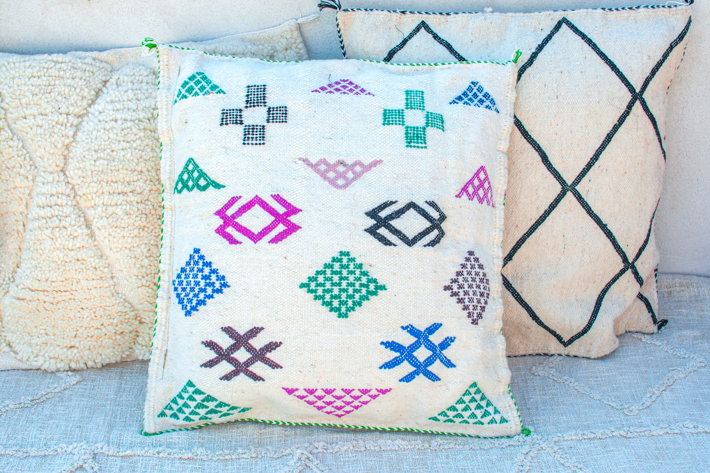 Housse de coussin berbère coloré